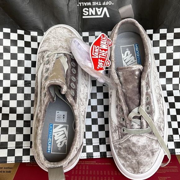 Vans Sentry Old Skool Crushed Velvet Silver/True White WMNS sneakers - Picture 13 of 16